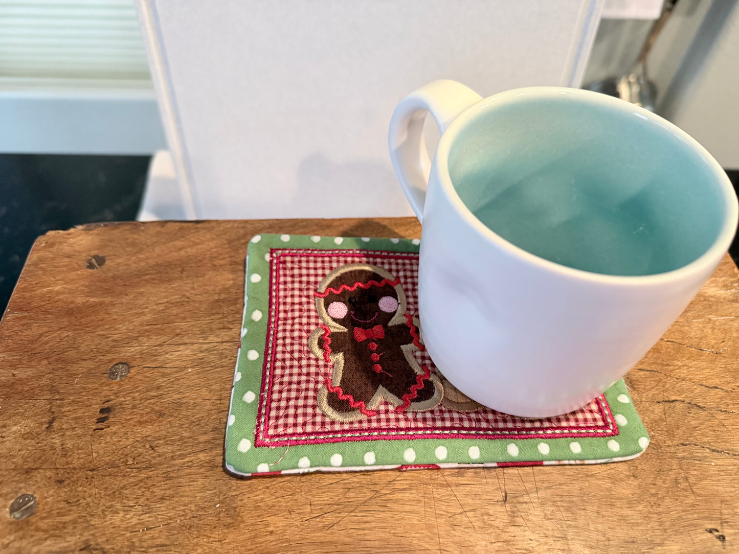 Gingerbread Twins - Christmas Quilted Mug Rug