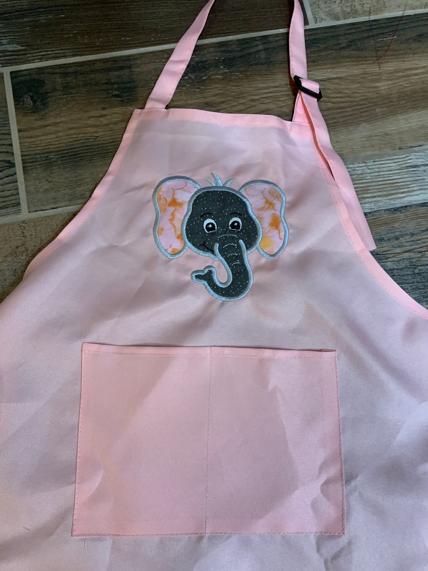 Forgetful Elephant - Applique